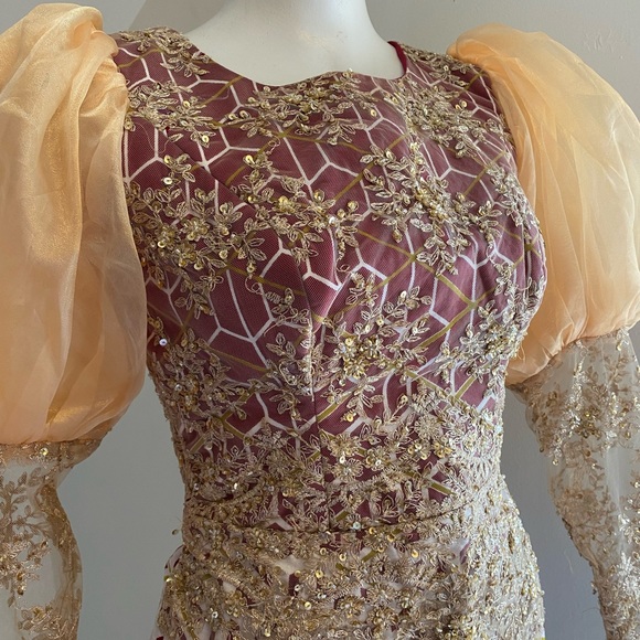 Queen of the Ball Handmade Evening Gown - Picture 7 of 12